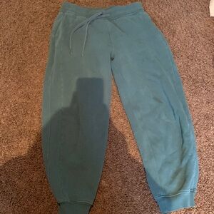 Lululemon sweats